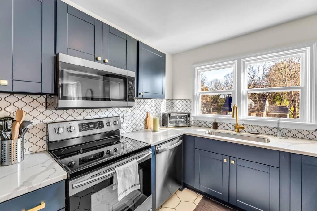Вилла Fully Renovated 4 Bed Buena Vista House Near Wfu Уинстон-Сейлем Экстерьер фото